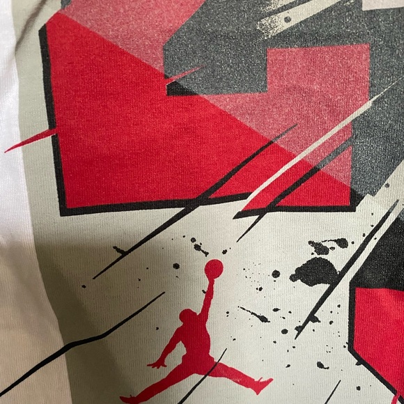 Jordan White Tee with Red and Black #23 Graphic. Boy’s Youth Size Large (12-13). - Picture 7 of 10